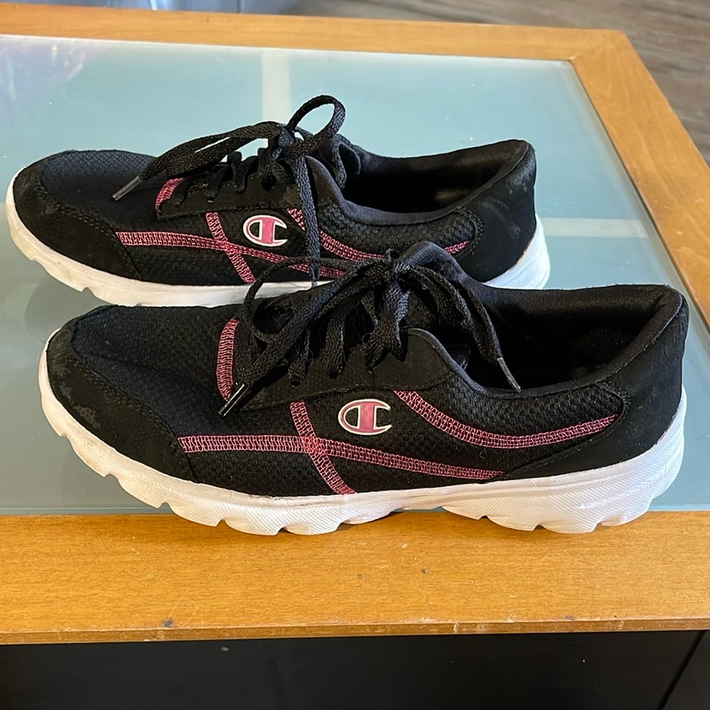 Champion Black and Pink Athletic shoes Sneakers Women’s 8.5 GUC
